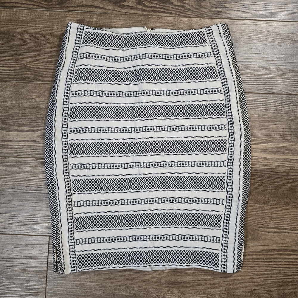 Ann Taylor LOFT Skirt Womens 8 Black White Cotton Aztec Lined Pencil Boho Career